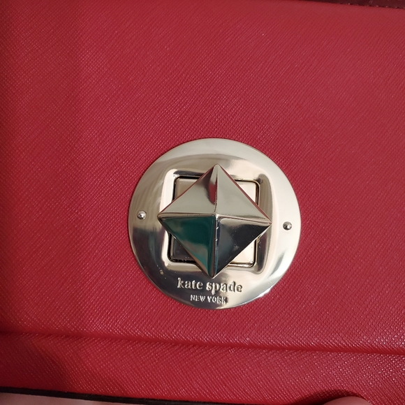 EUC Kate Spade Red Crossbody Saffiano Leather - Picture 4 of 13